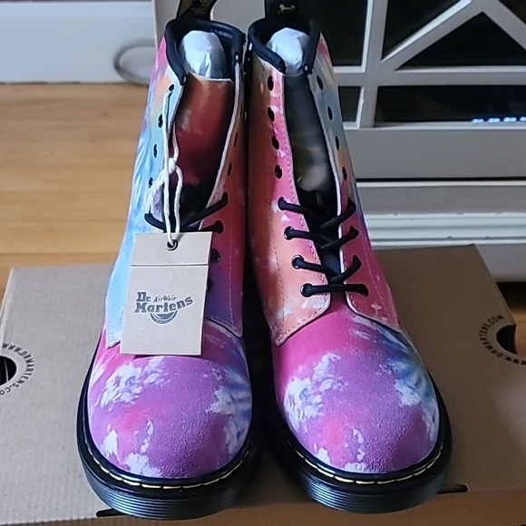 Dr. Marten's Girls Tye Dye Suede Boots, Size Kids 6M - Picture 6 of 16